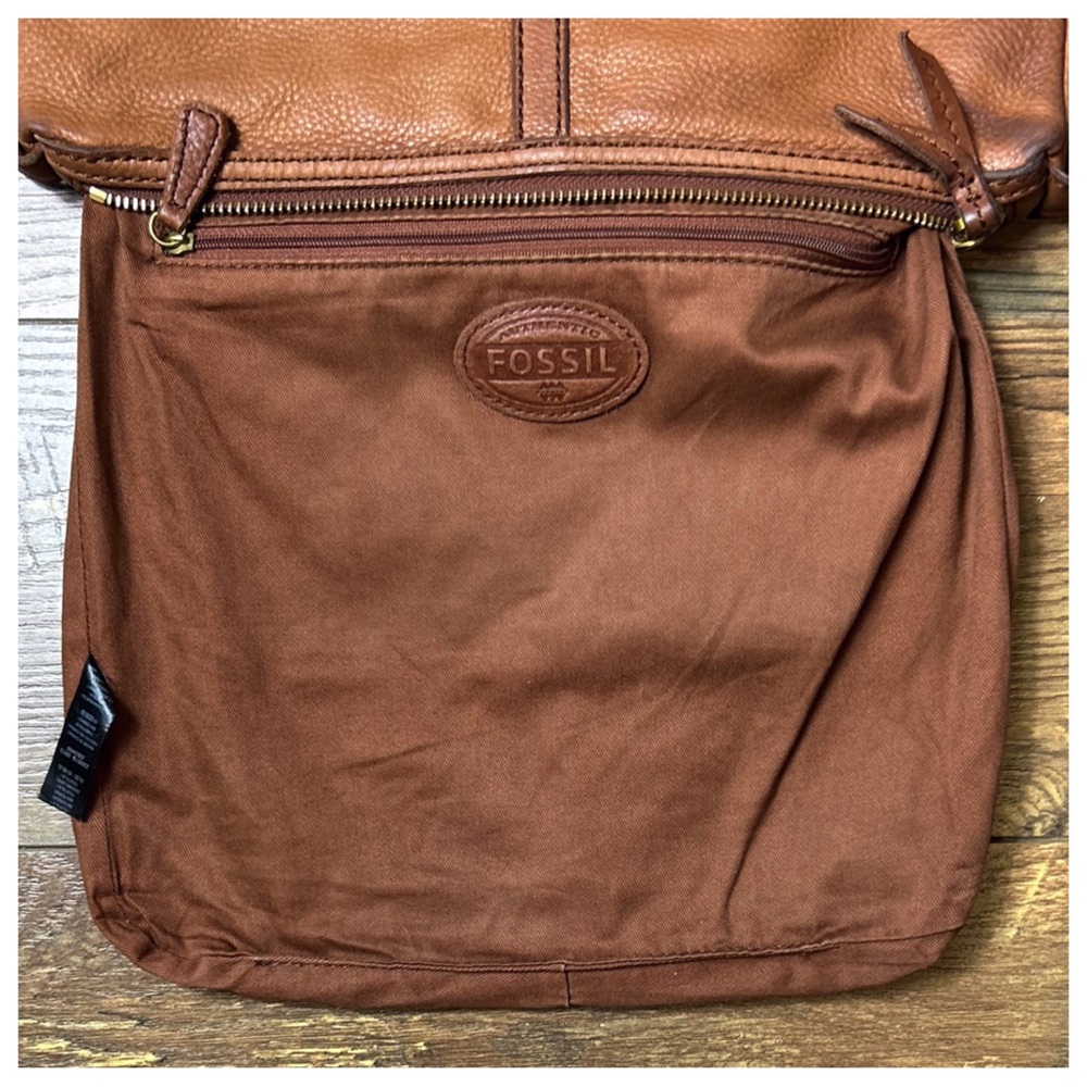 FOSSIL Erin Messenger Bag - Picture 6 of 10